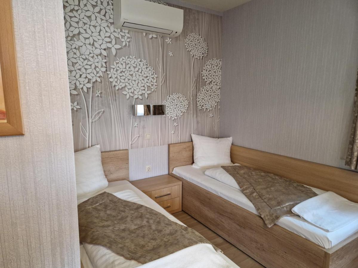 Csalanosi Vendeghaz Hotel Кескемет Екстериор снимка